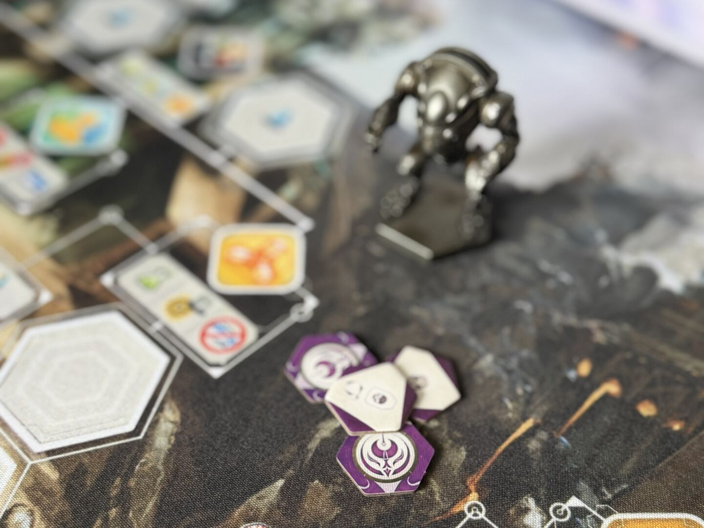 Anachrony players mat and mini